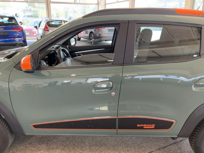 Dacia Spring electric drive 33 kW Essential — zdjęcie 4