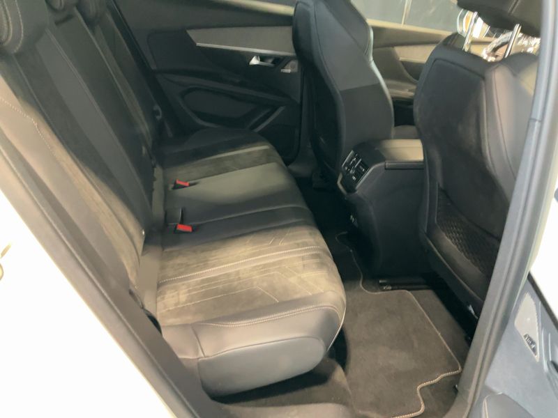 Peugeot 3008 1.5 Blue-HDi GT — zdjęcie 14