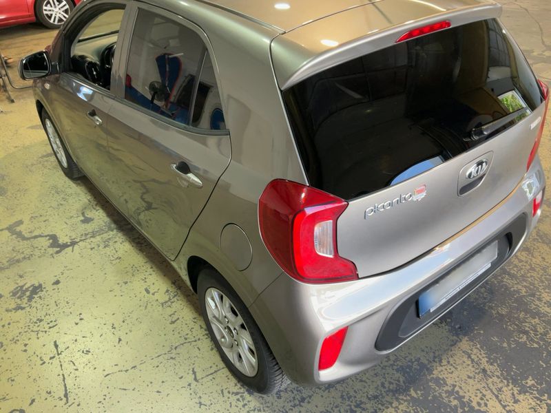 Kia Picanto 1.2 Dream Team — zdjęcie 3
