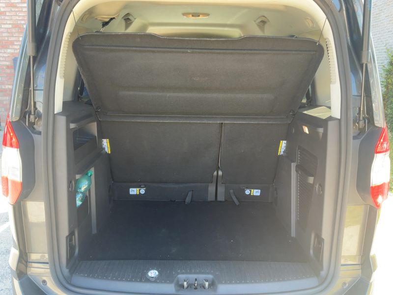 Ford Tourneo 1.5 TDCi Titanium — zdjęcie 10