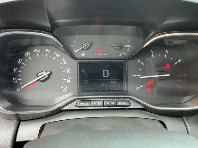 Citroen C3 Aircross 1.2 PureTech Feel — zdjęcie 13