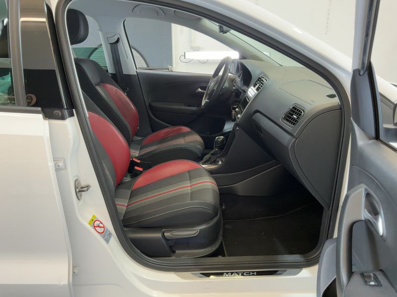 Volkswagen Polo 1.2 TSI Match 2012 – снимка 17