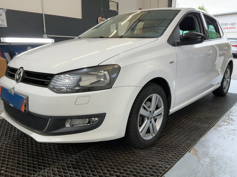 Volkswagen Polo 1.2 TSI Match 2012 – снимка 2