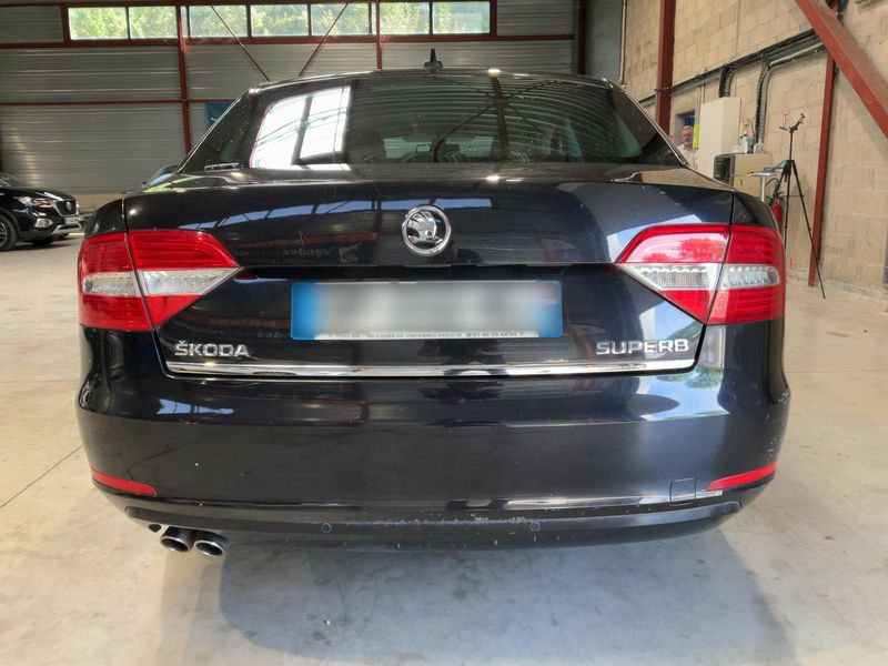 Skoda Superb 2.0 TDI Ambition 2015 – снимка 7
