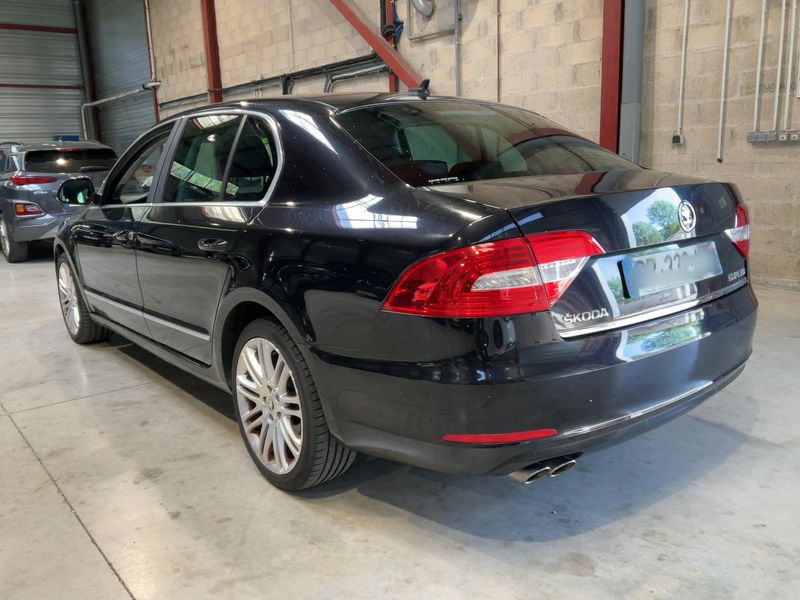 Skoda Superb 2.0 TDI Ambition 2015 – снимка 6