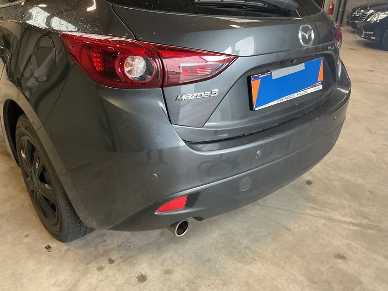 Mazda 3 2.0 Nakama 2016 – снимка 37