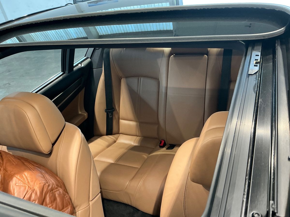 BMW 7er 2011 — photo 26