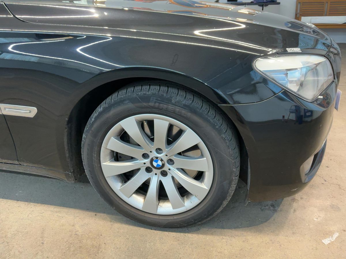 BMW 7er 2011 — photo 13