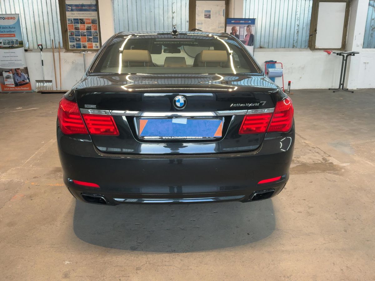 BMW 7er 2011 — photo 8