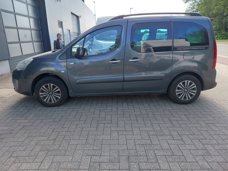 Peugeot Partner 1.2 PureTech Active 2017 – снимка 14