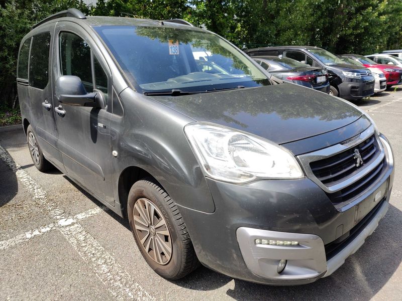 Peugeot Partner 1.2 PureTech Active 2017 – снимка 6