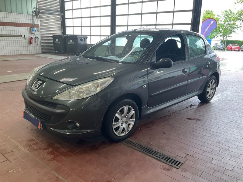 Peugeot 206+ 1.4 HDi Basis — zdjęcie 1
