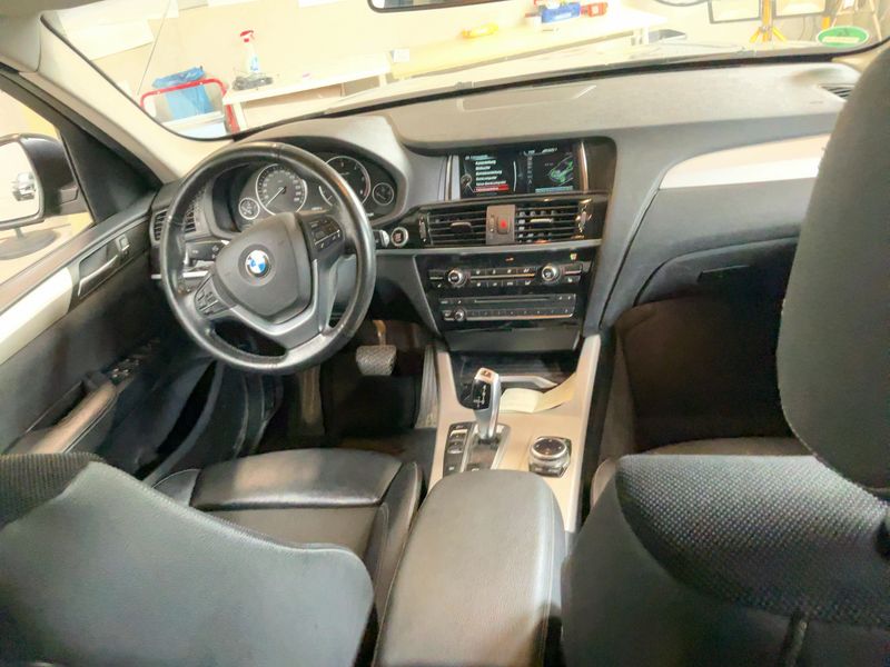 BMW X3 xDrive 20d — zdjęcie 12