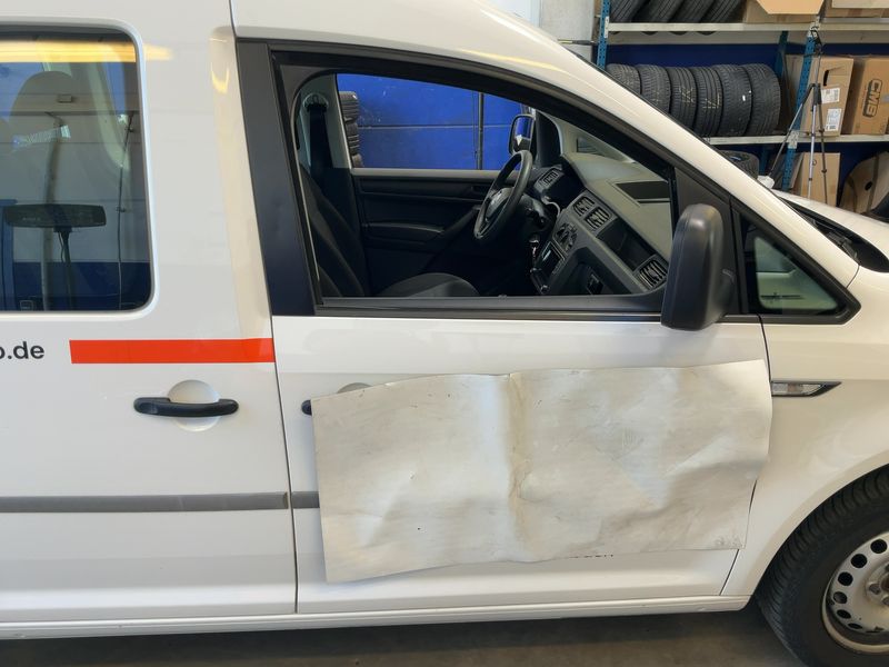Volkswagen Caddy 2.0 TDI Kombi EcoProfi BlueMotion Tech — zdjęcie 7