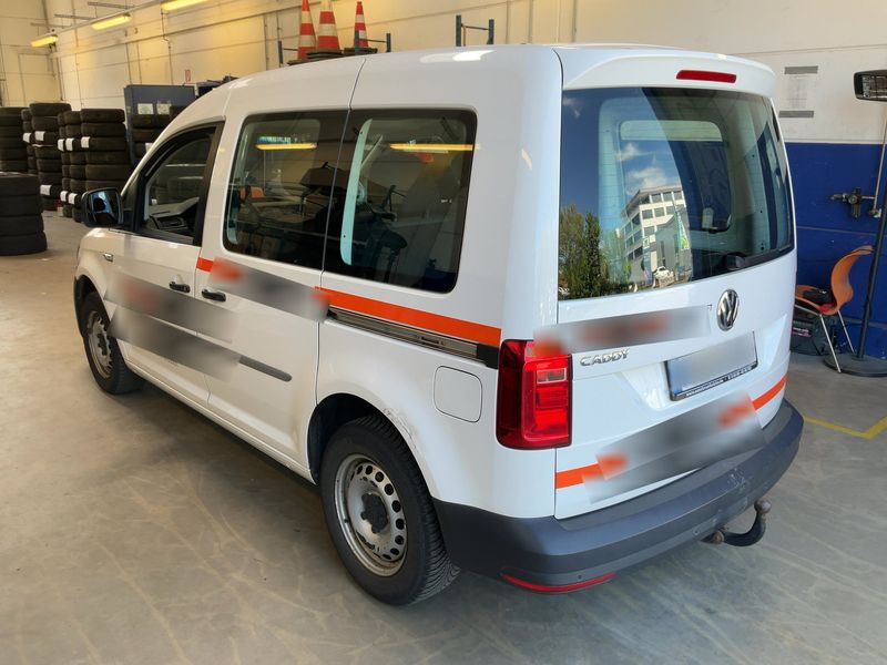 Volkswagen Caddy 2.0 TDI Kombi EcoProfi BlueMotion Tech — zdjęcie 3