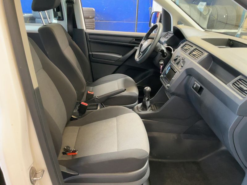 Volkswagen Caddy 2.0 TDI Kombi EcoProfi BlueMotion Tech — zdjęcie 11