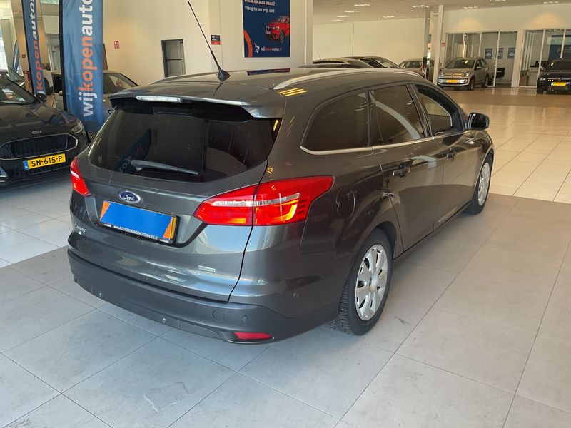Ford Focus 1.0 EcoBoost Titanium — zdjęcie 2