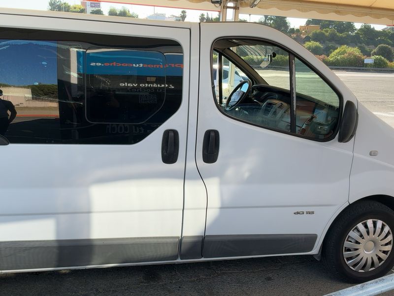 Nissan Primastar 2.0 dCi Kombi L1H1 2.7t — zdjęcie 7