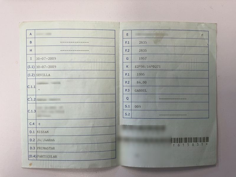 Nissan Primastar 2.0 dCi Kombi L1H1 2.7t — zdjęcie 15