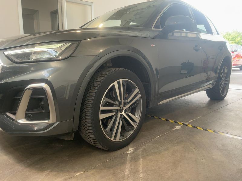 Audi Q5 40 TDI Mild-Hybrid quattro S line — zdjęcie 2