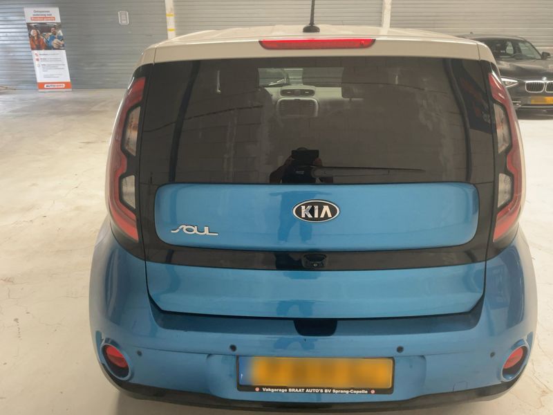 Kia Soul electric drive 81 kW EV — zdjęcie 5