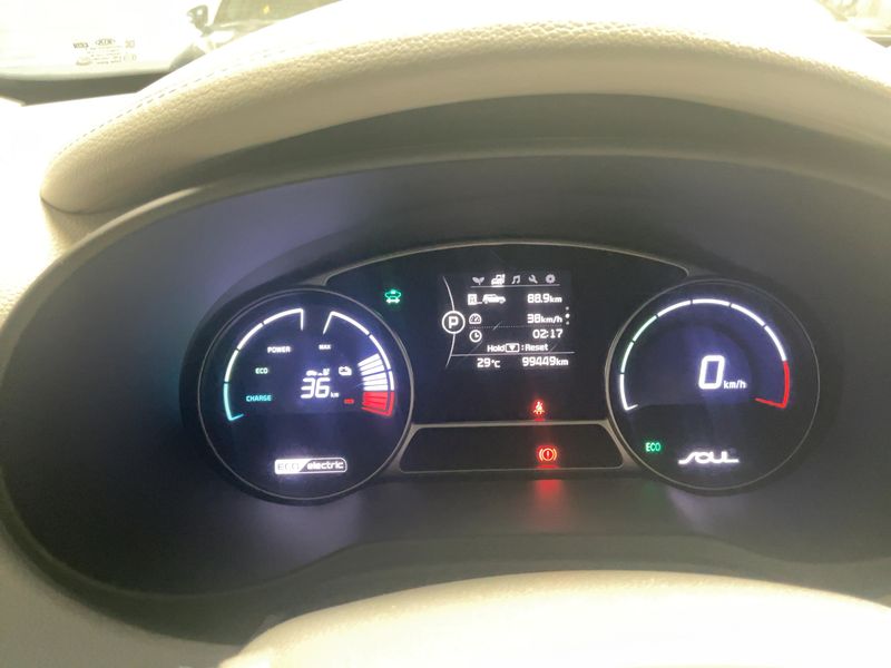 Kia Soul electric drive 81 kW EV — zdjęcie 13