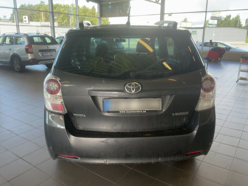 Toyota Verso 1.8 Advance — zdjęcie 5
