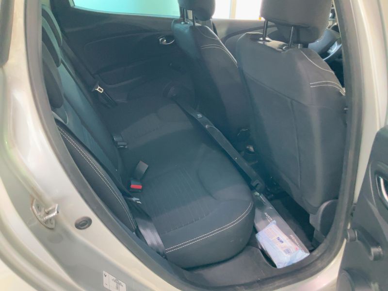 Renault Clio 0.9 Energy Limited — zdjęcie 14