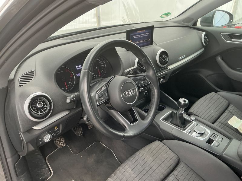 Audi A3 Sportback 2.0 TDI Sport 2018 – снимка 26
