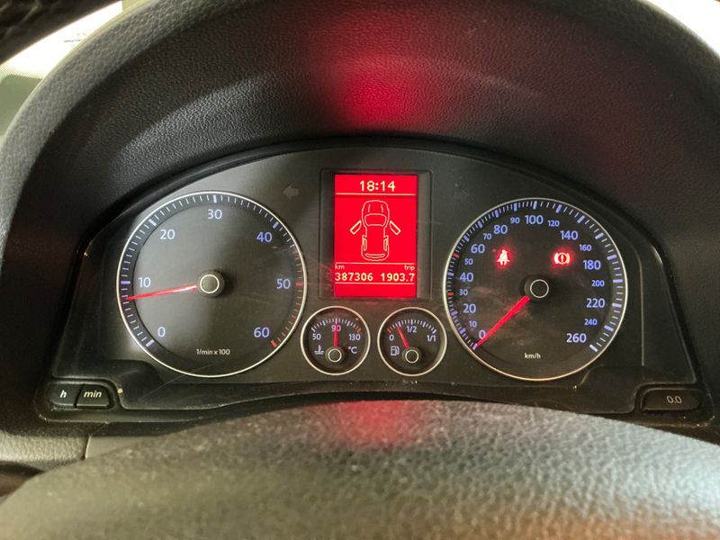 Volkswagen Golf V 1.9 TDI Edition — zdjęcie 4