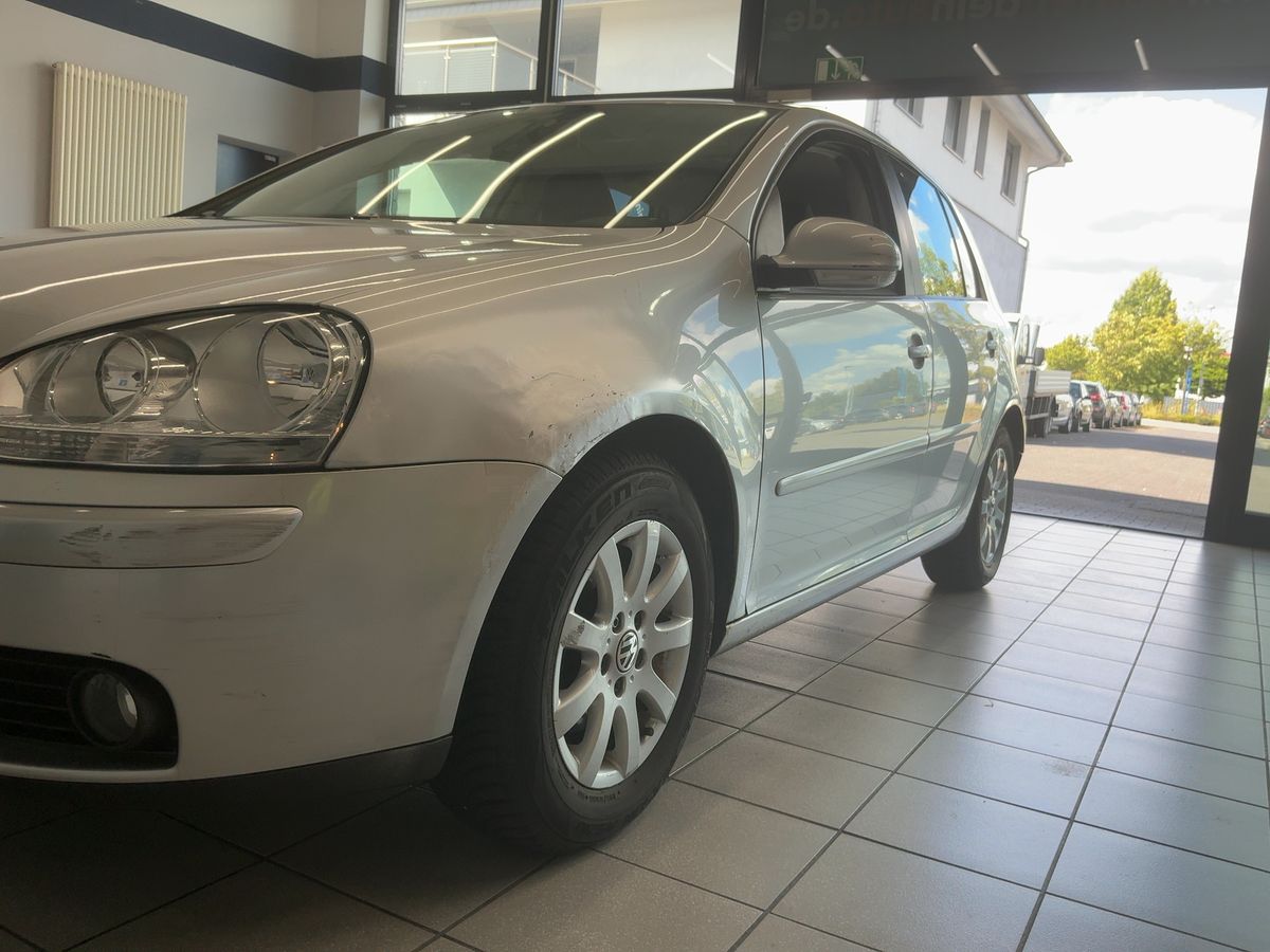 Volkswagen Golf V 1.6 IGolf
