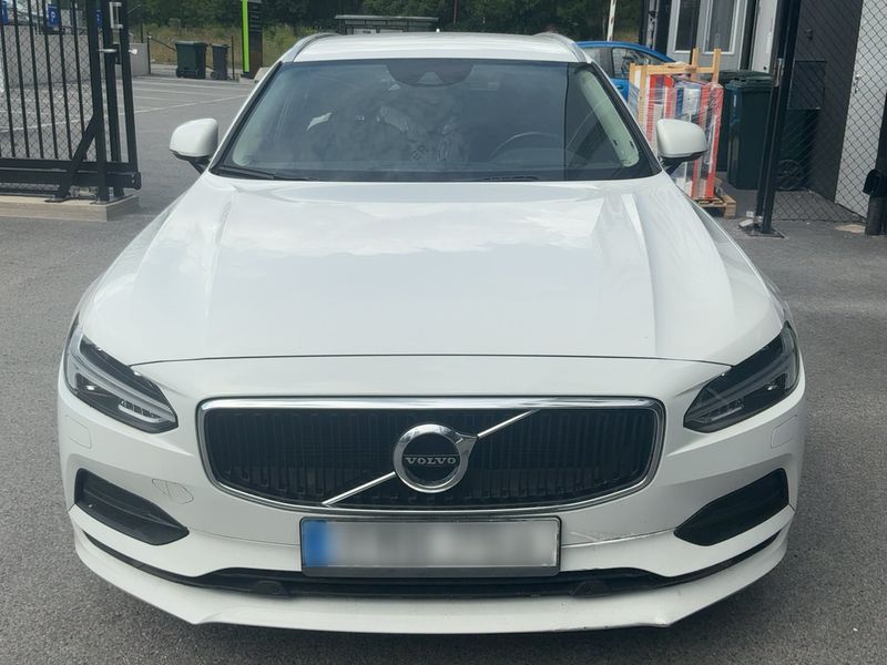 Volvo V90 2.0 T5 Momentum — zdjęcie 9