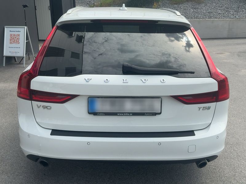 Volvo V90 2.0 T5 Momentum — zdjęcie 5