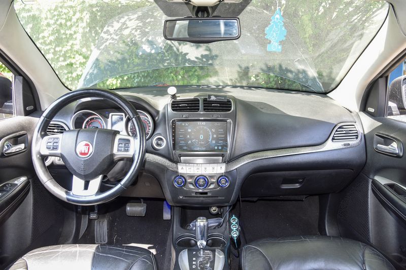 Fiat Freemont 2.0 Multijet Lounge 4WD — zdjęcie 11