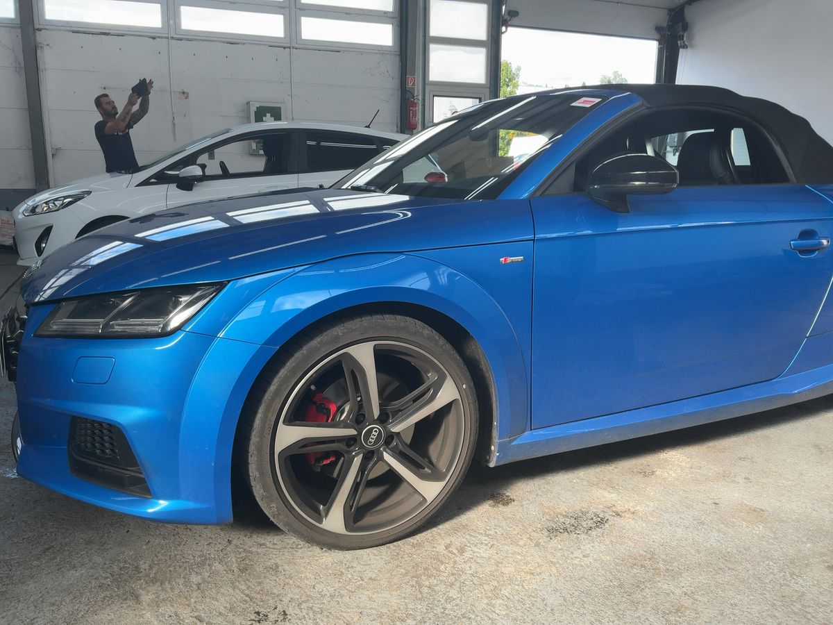 Audi TT 2.0 TFSI quattro Roadster