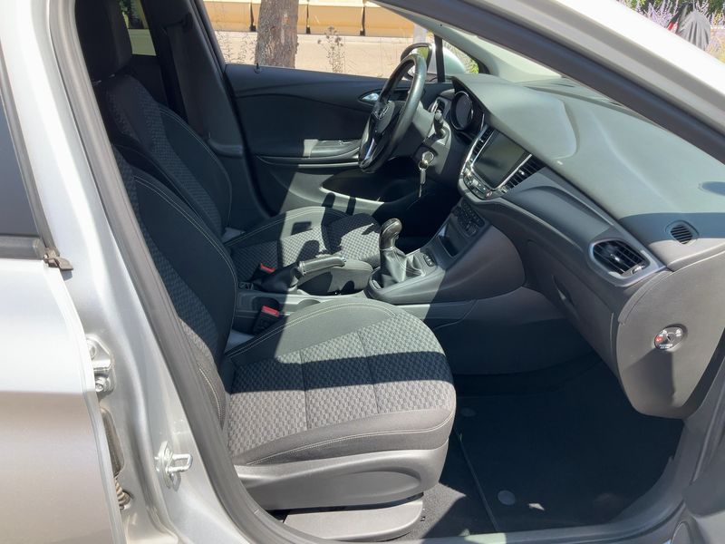 Opel Astra 1.6 CDTI DPF Selection Start/Stop 2017 – снимка 16