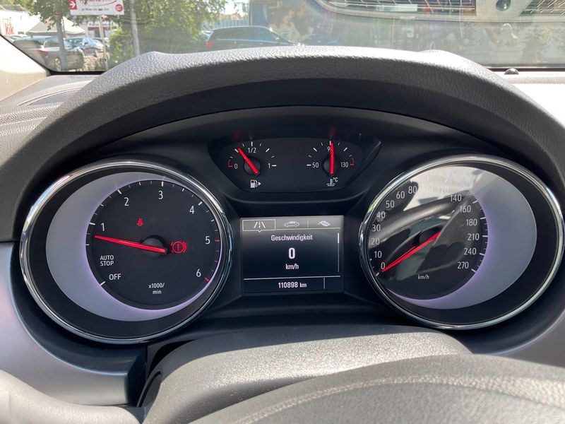 Opel Astra 1.6 CDTI DPF Selection Start/Stop 2017 – снимка 18