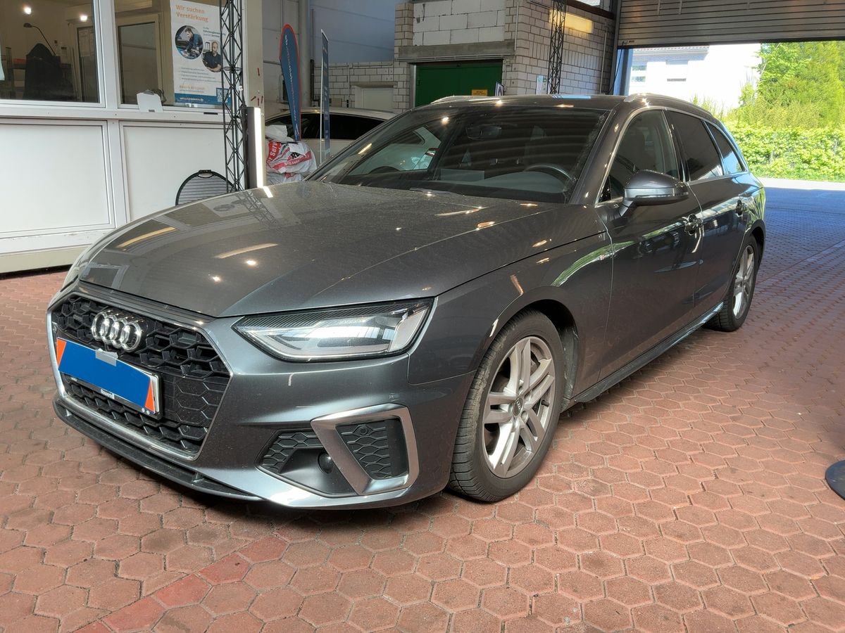 Audi A4 2019 — photo 1