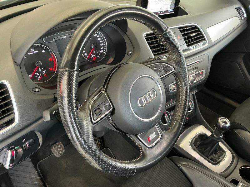 Audi Q3 2.0 TDI S line 2016 – снимка 27