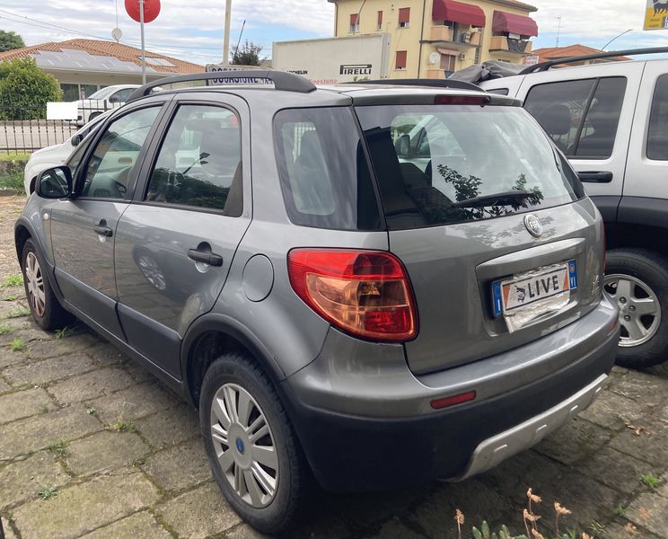 Fiat Sedici 1.6 Dynamic 4x4 — zdjęcie 3