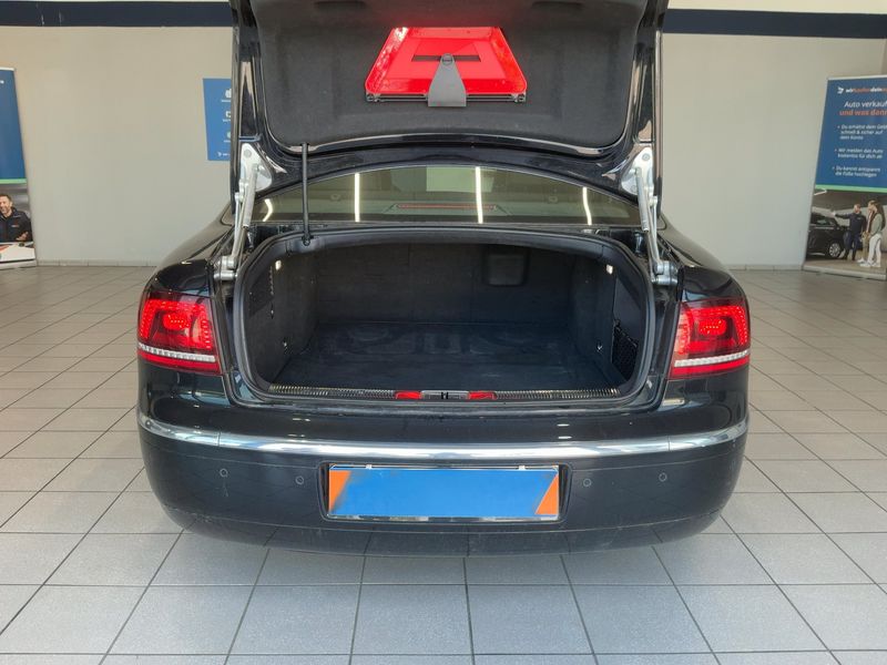 Volkswagen Phaeton 3.0 V6 TDI 4Motion — zdjęcie 10