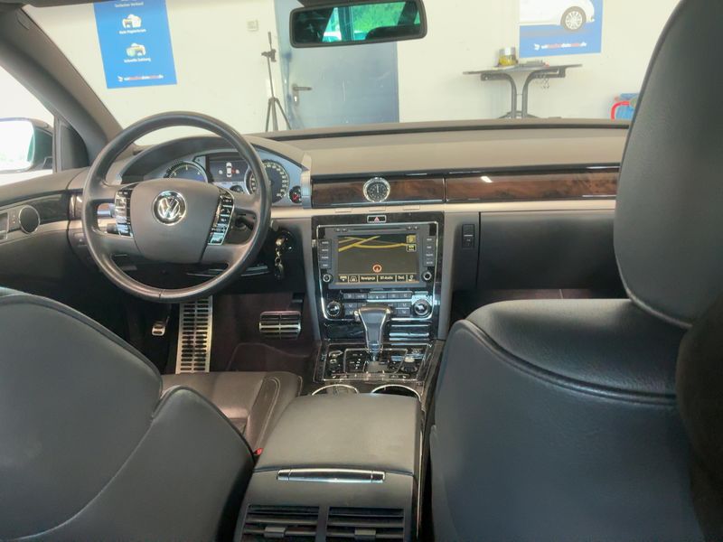 Volkswagen Phaeton 3.0 V6 TDI 4Motion — zdjęcie 12