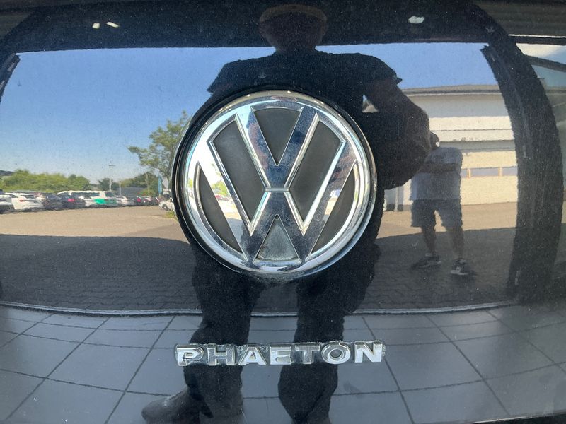 Volkswagen Phaeton 3.0 V6 TDI 4Motion 2015 – снимка 28