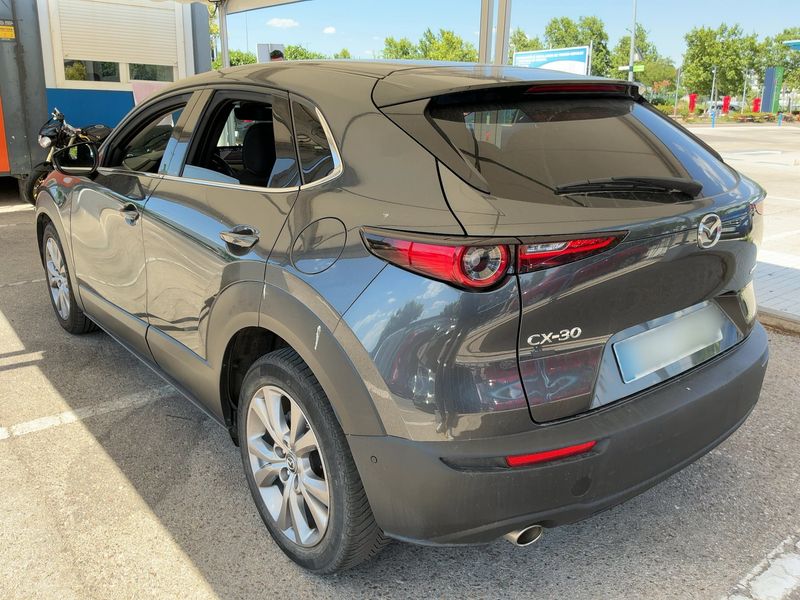 Mazda CX-30 2.0 Skyactiv-G Mild-Hybrid Zenith 2WD — zdjęcie 3