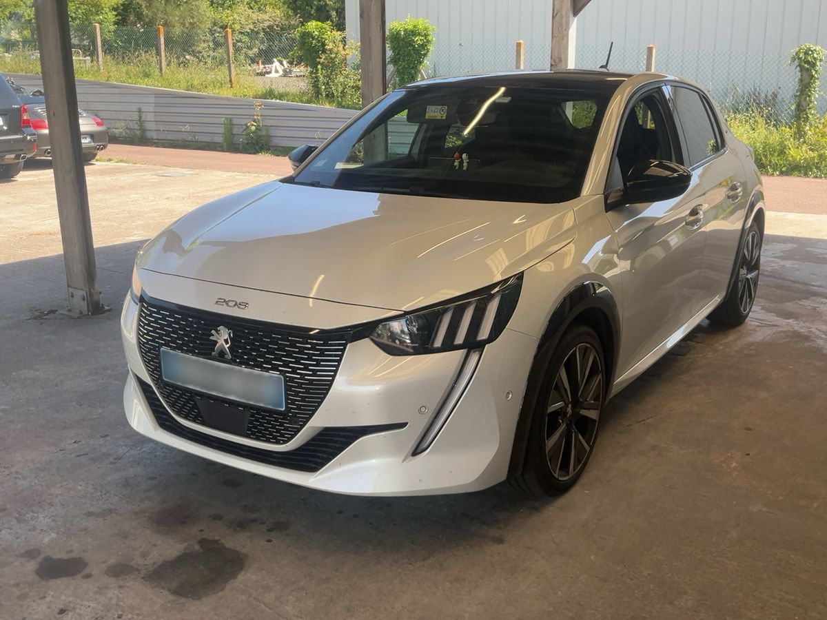 Peugeot 208 2021