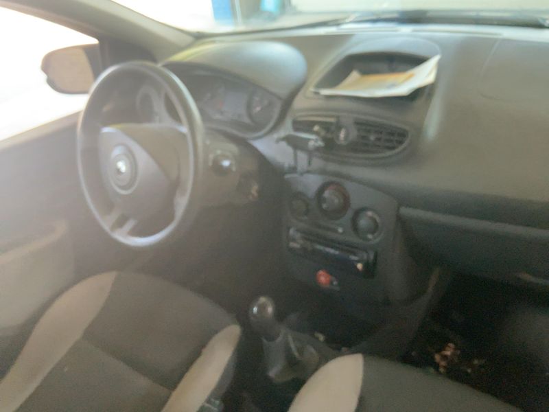 Renault Clio 1.2 Authentique 2011 – снимка 17