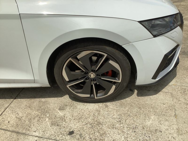 Skoda Octavia 2.0 TDI RS 2023 – снимка 11