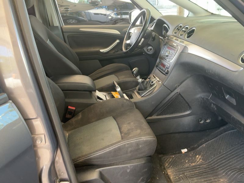 Ford S-Max 2.0 TDCi Trend — zdjęcie 11