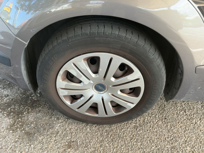 Ford S-Max 2.0 TDCi Trend 2013 – снимка 3