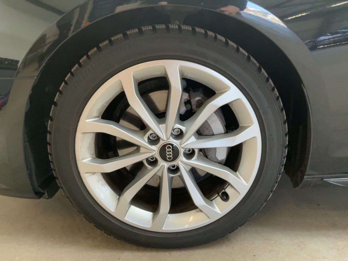 Audi A4 2023 — photo 4